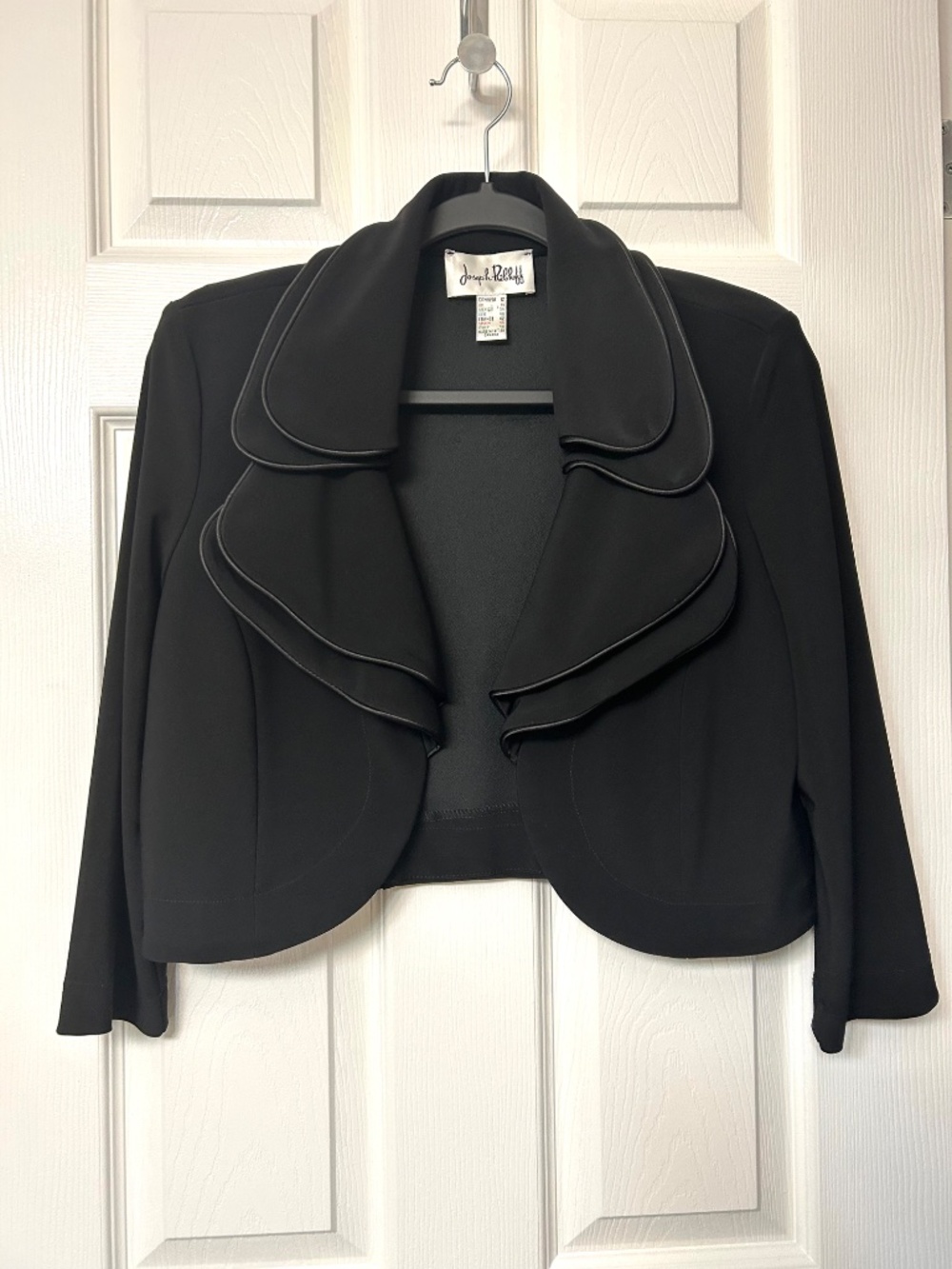 Like New Joseph Ribkoff Cropped Bolero Jacket Double Ruffle Collar Black Size 12 - Picture 3 of 14